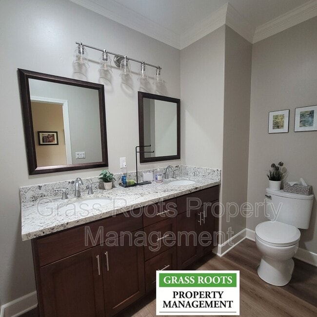 Building Photo - 15250 Sky Pines Rd