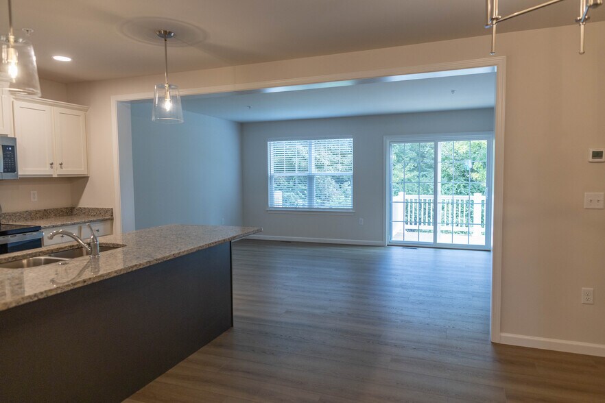 Building Photo - 87 Beech Tree Ct