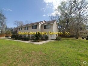 Building Photo - 2 bed/1.5 baths in Shell Rock Villas