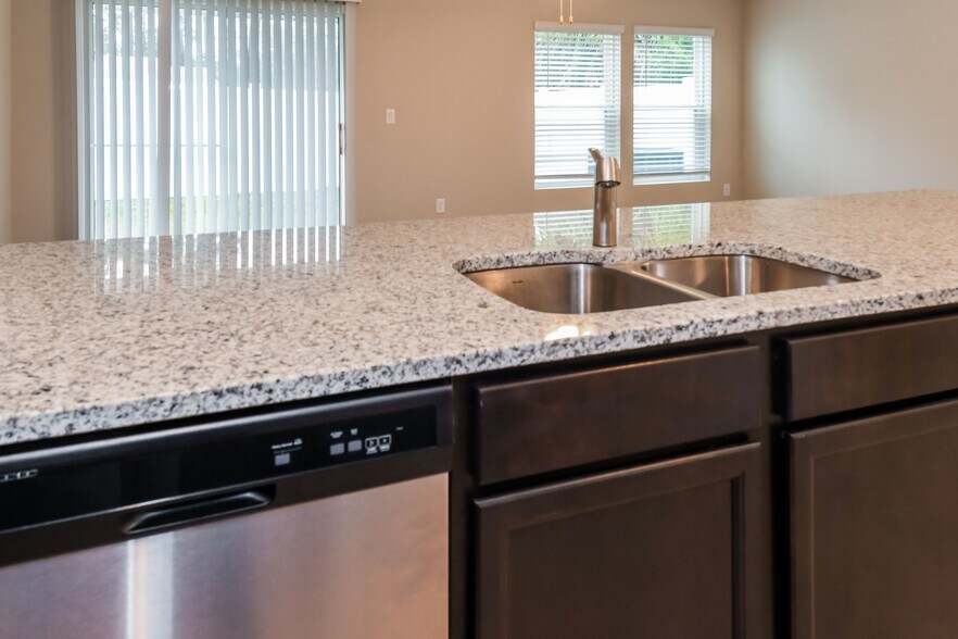 Building Photo - 12706 Camden Rd