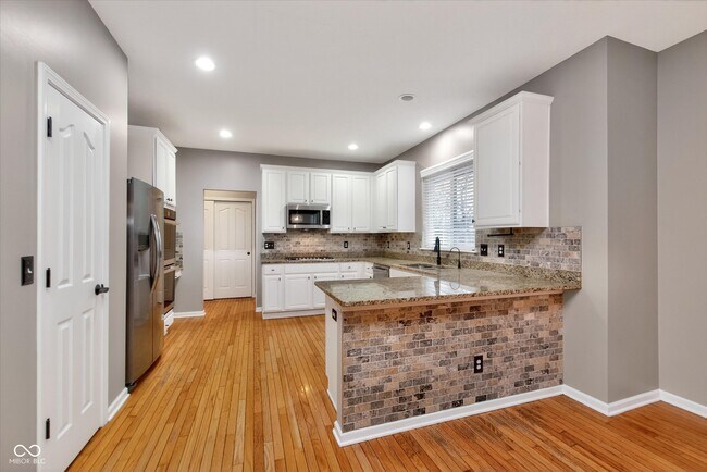 Building Photo - 14175 Charity Chase Cir