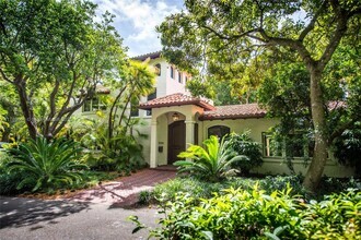 Building Photo - 3500 Munroe Dr