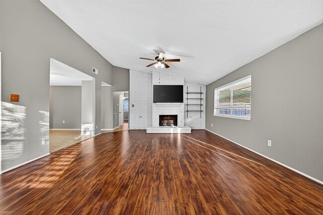 Building Photo - 16355 Sierra Grande Dr