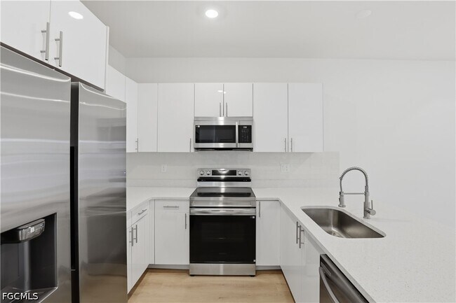 Building Photo - 4719 28th St SW