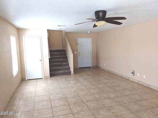 Building Photo - 7500 E Deer Valley Rd