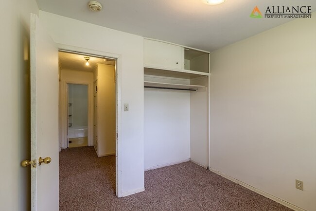 Building Photo - 1533 Pipher Ln