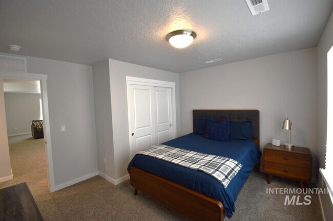 Building Photo - 19241 Red Eagle Wy