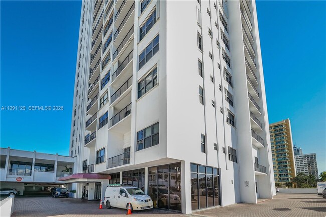 Building Photo - 2401 S Ocean Dr