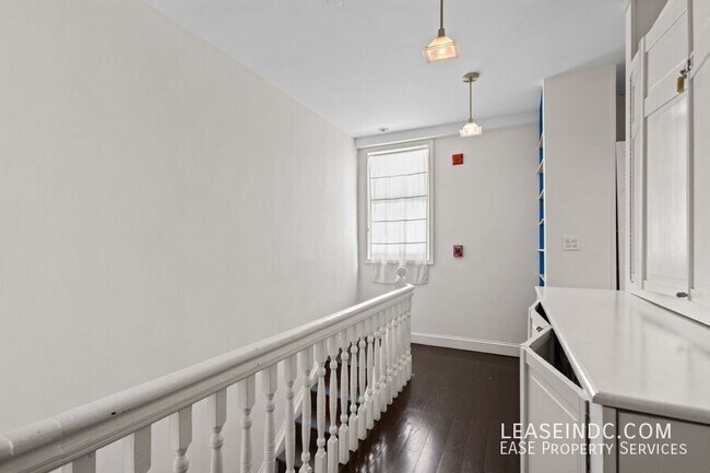 Building Photo - 1503 12th St NW
