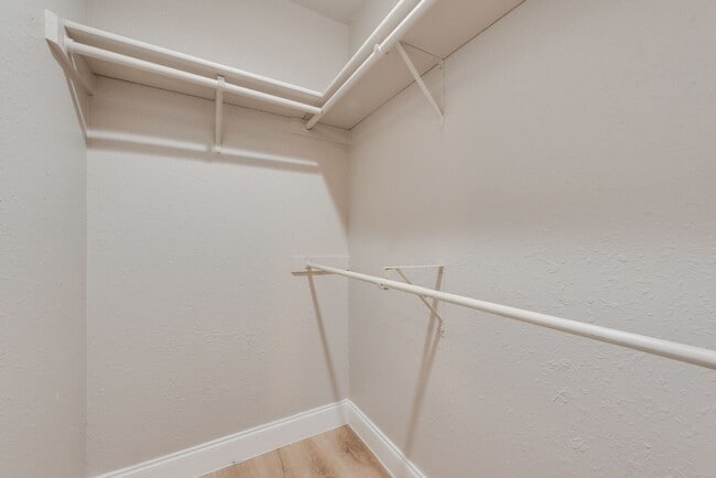 Interior Photo - The Chandler