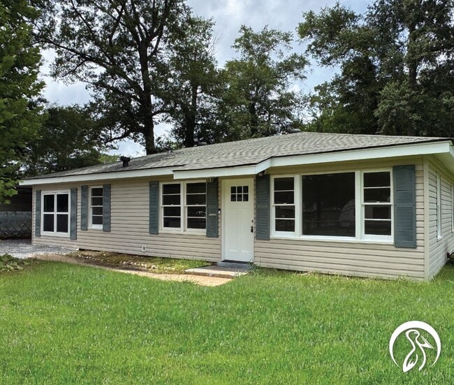 Primary Photo - West Monroe 3 bed 2 bath Home | Pelican Pr...