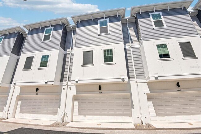 Building Photo - 3129 4th Ter N