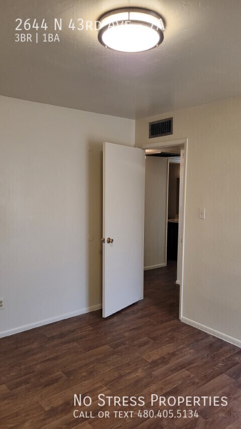 Building Photo - 3 Bed Condo off 43rd Ave and Thomas!