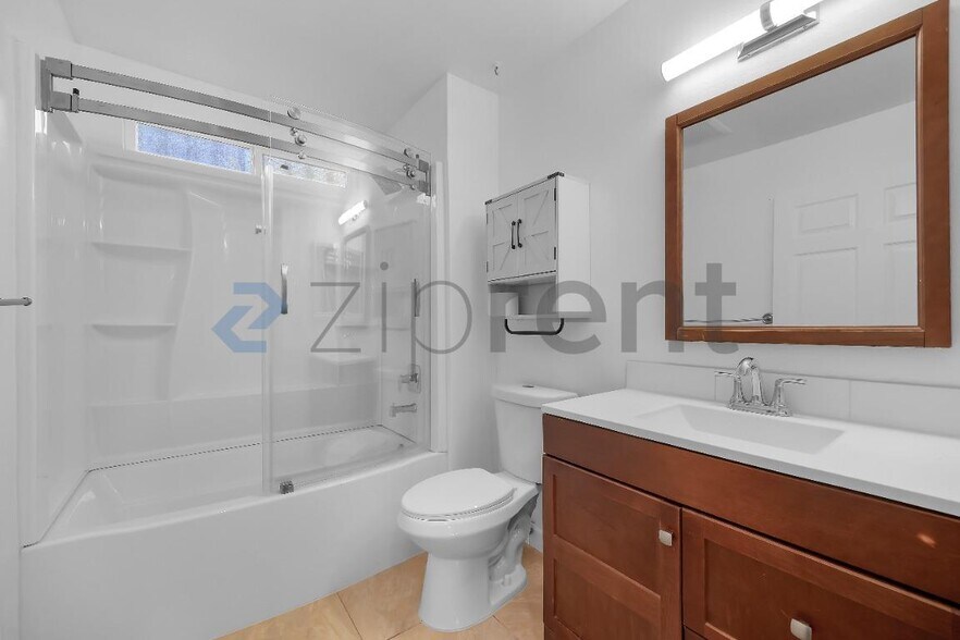 Building Photo - Unit 161