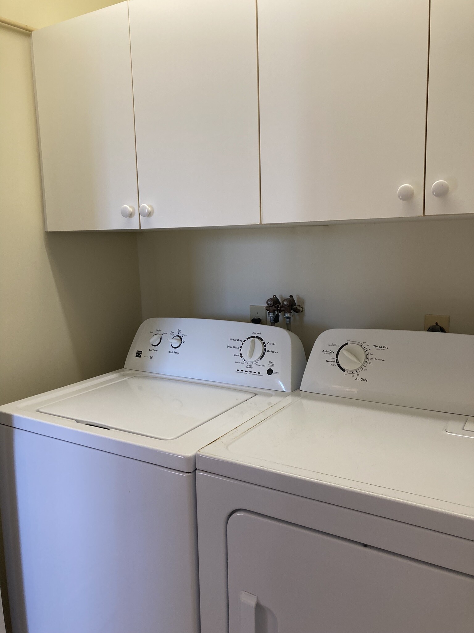 Washer and dryer - 1 Cleaves St