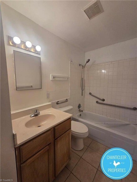 Building Photo - 1500 Autumn Dr