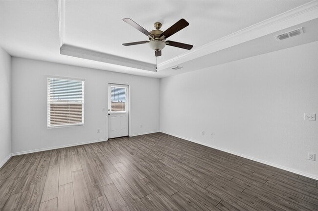 Building Photo - 4417 Benham Dr