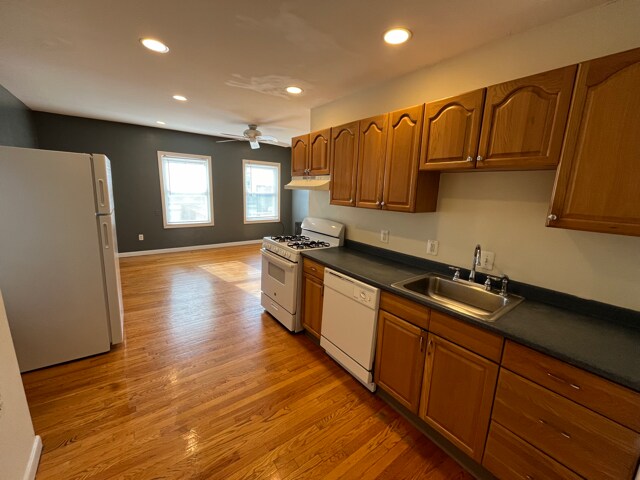 Building Photo - 6 Alberta Ter