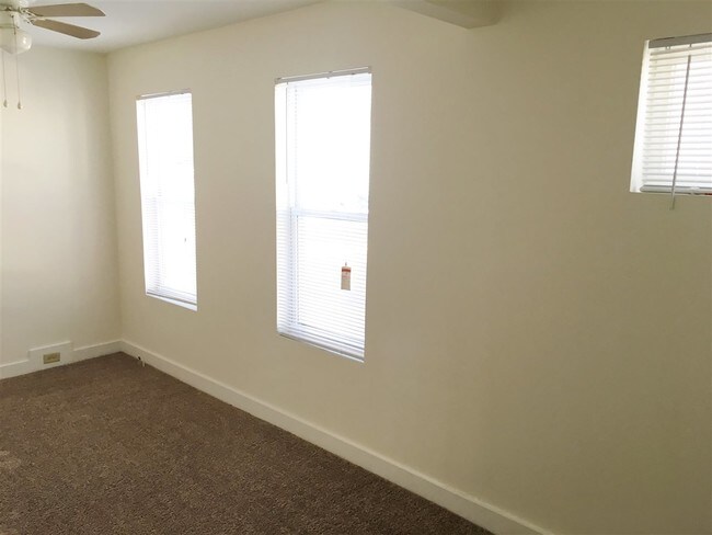 Building Photo - 82 3rd St