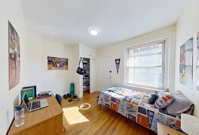 Building Photo - 73 Thatcher St