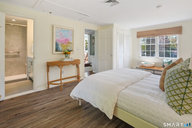 Building Photo - 206 Wolfpit Ave