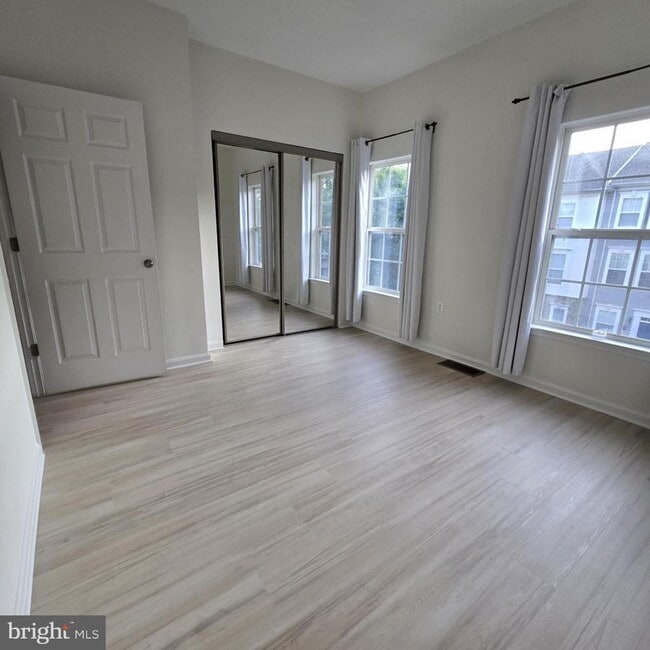 Building Photo - 21801 Flanders Ct