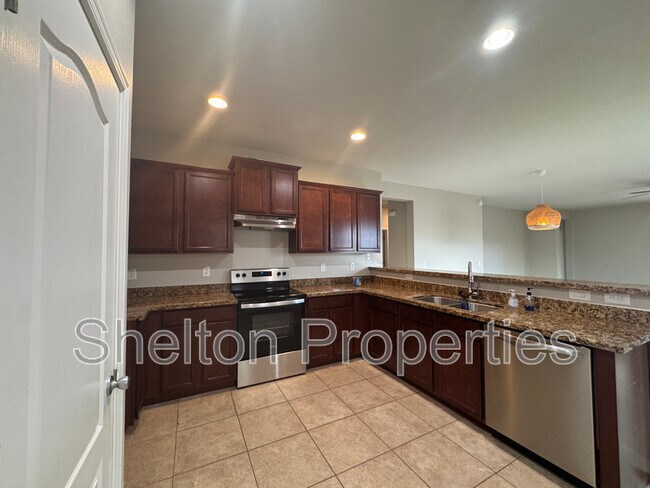 Building Photo - 25179 W Maldonado Dr