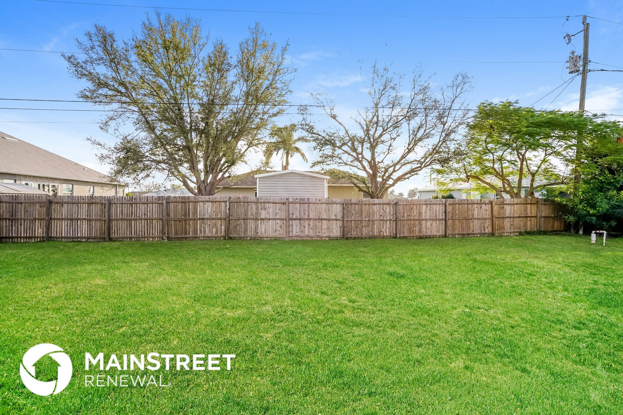 Building Photo - 1901 NE 6th Ave