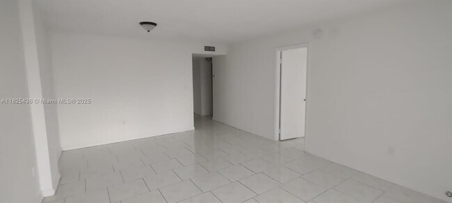 Building Photo - 15600 NW 7th Ave