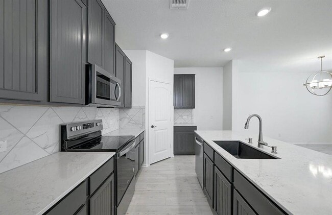 Building Photo - 13213 Nancy Reagan St