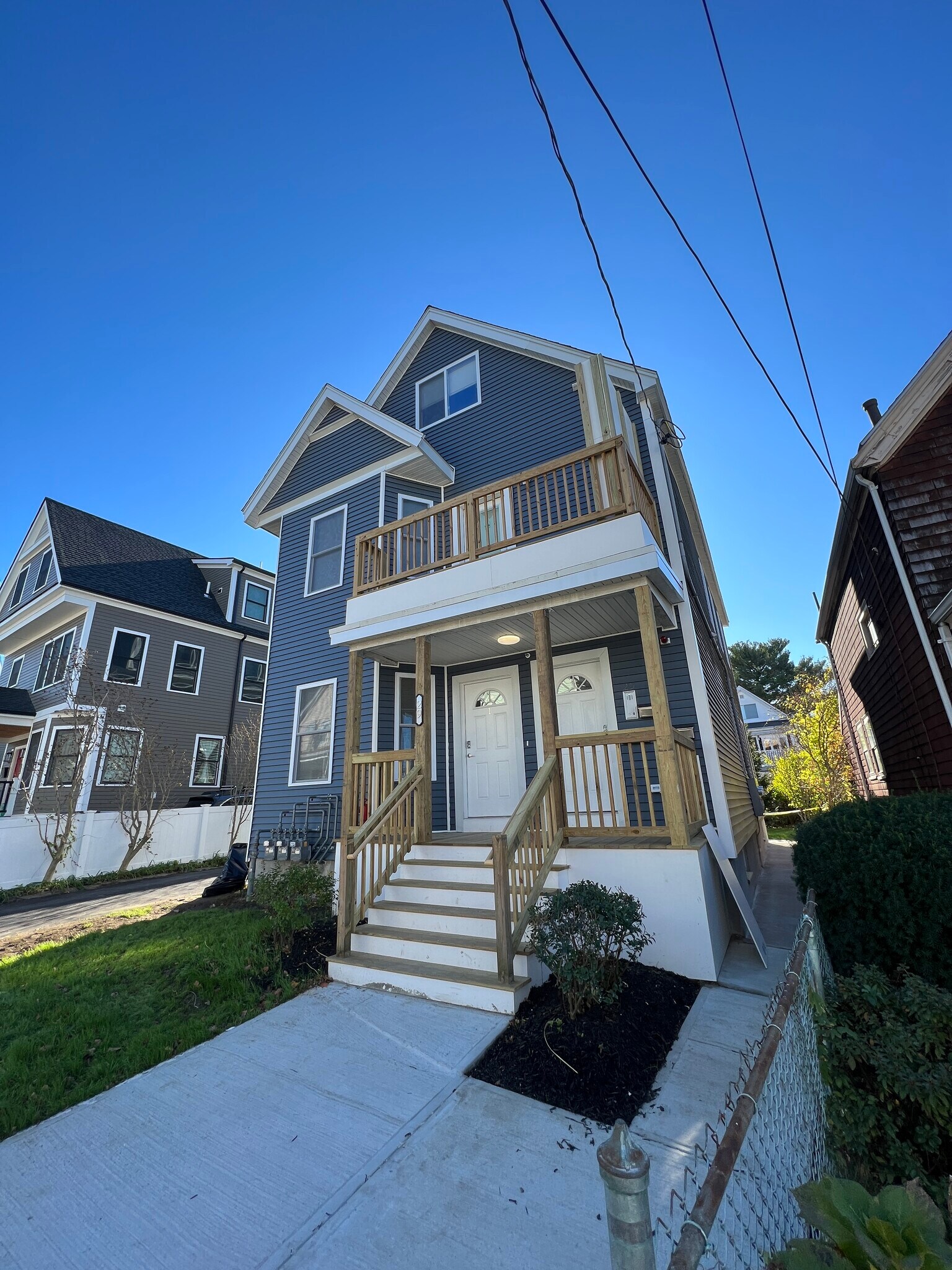 Building Photo - 29 Alpine St