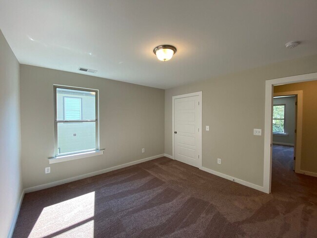 Building Photo - Home for Rent in Pinson, AL!!! Available to View!