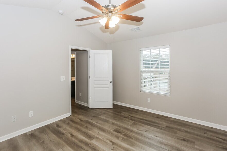 Building Photo - 4540 Merryvale Forest Dr