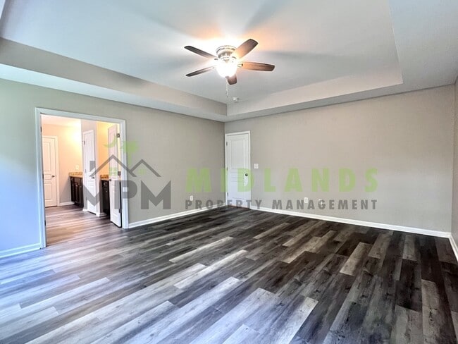 Building Photo - 464 Edenhall Dr