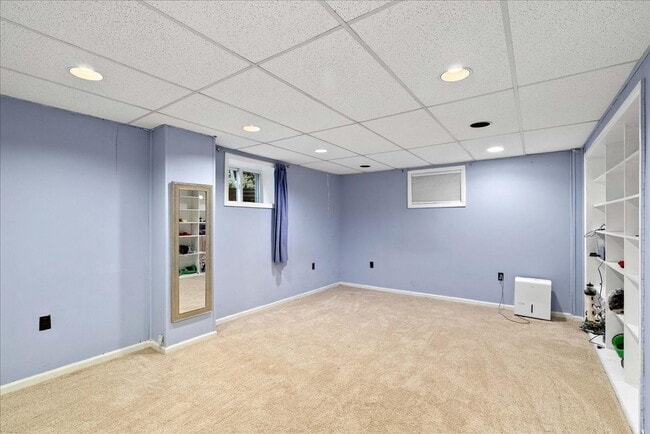 Building Photo - Find Your Forever Home in Valewood Manor