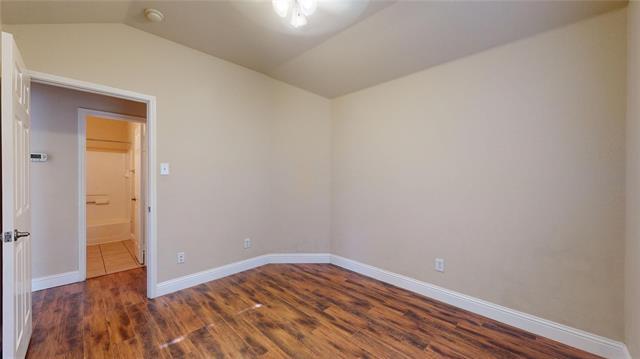 Building Photo - 7601 Maplewood Dr