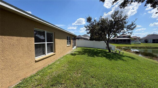 Building Photo - 31205 Bridgegate Dr