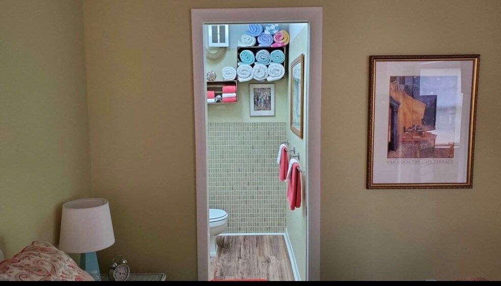 Building Photo - 3802 Gulf of Mexico Dr