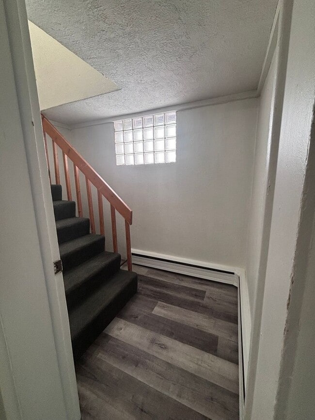 Building Photo - 108 11th Ave SE