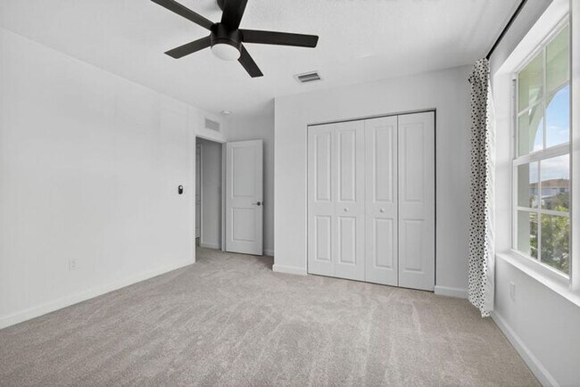Building Photo - 1407 Tangled Orchard Tr