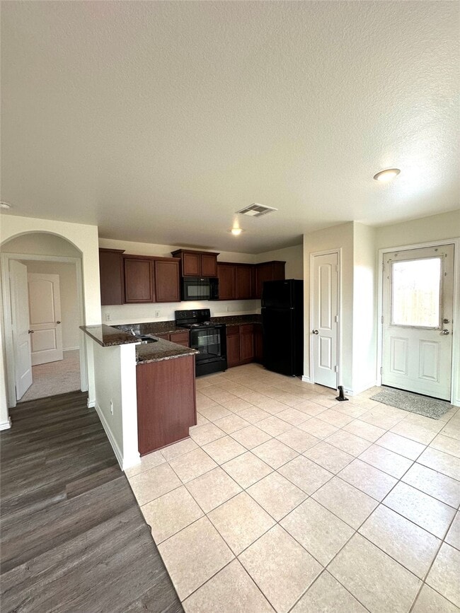 Building Photo - 11203 Hall Ridge Ct