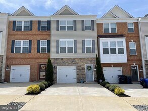Building Photo - 706 Bunker Ln