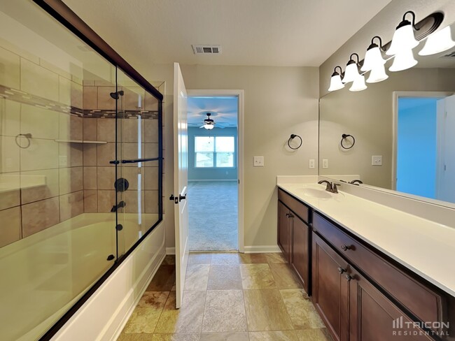 Building Photo - 539 Smoky Mountains Dr