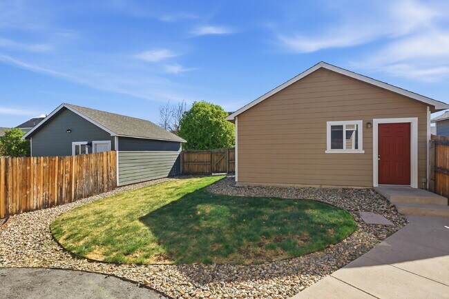 Building Photo - $2,245.95, 3 Beds - 3.5 Bath, Single Family Home in Colorado Springs with 2 Car Attached Garage!