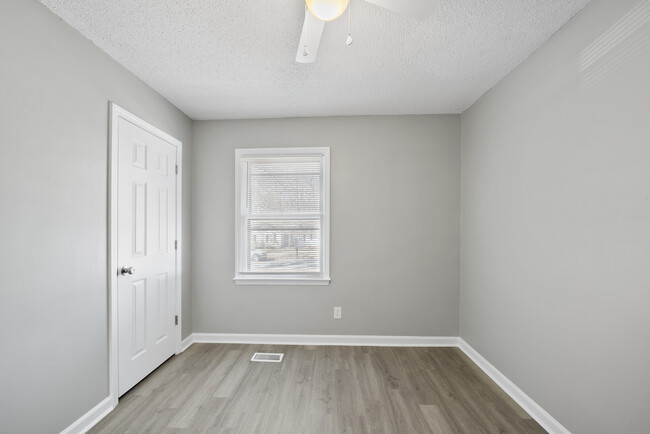 Building Photo - Mayodan