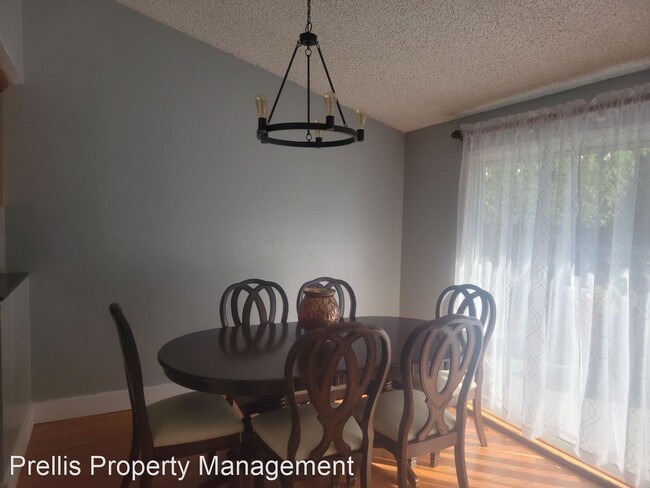 Building Photo - 4 br, 2 bath House - 11427 Stranwood Avenue