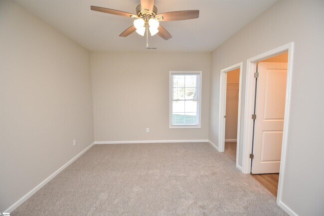 Building Photo - 105 Cunningham Rd