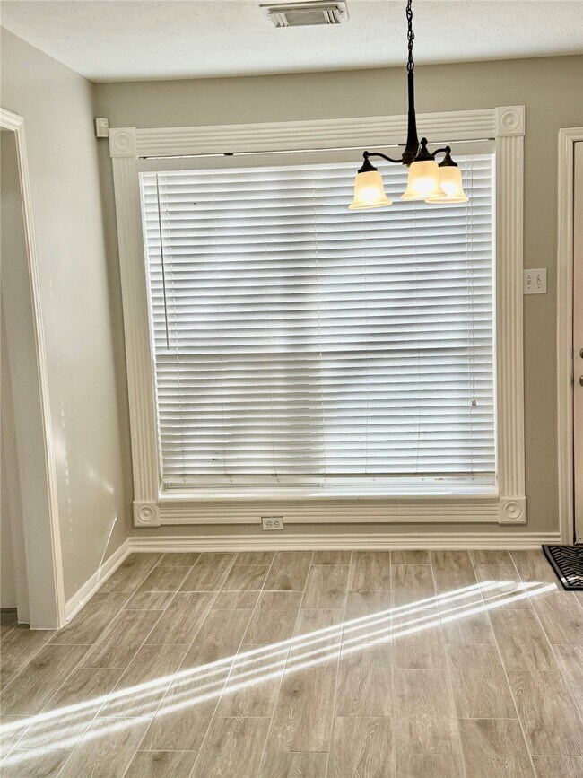 Building Photo - 10827 Moonlit Meadows Ct