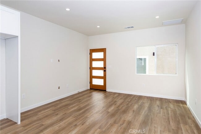 Building Photo - 2361 Moss Ave