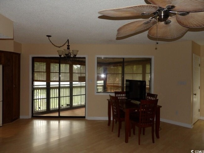 Building Photo - 4286 Pinehurst Cir